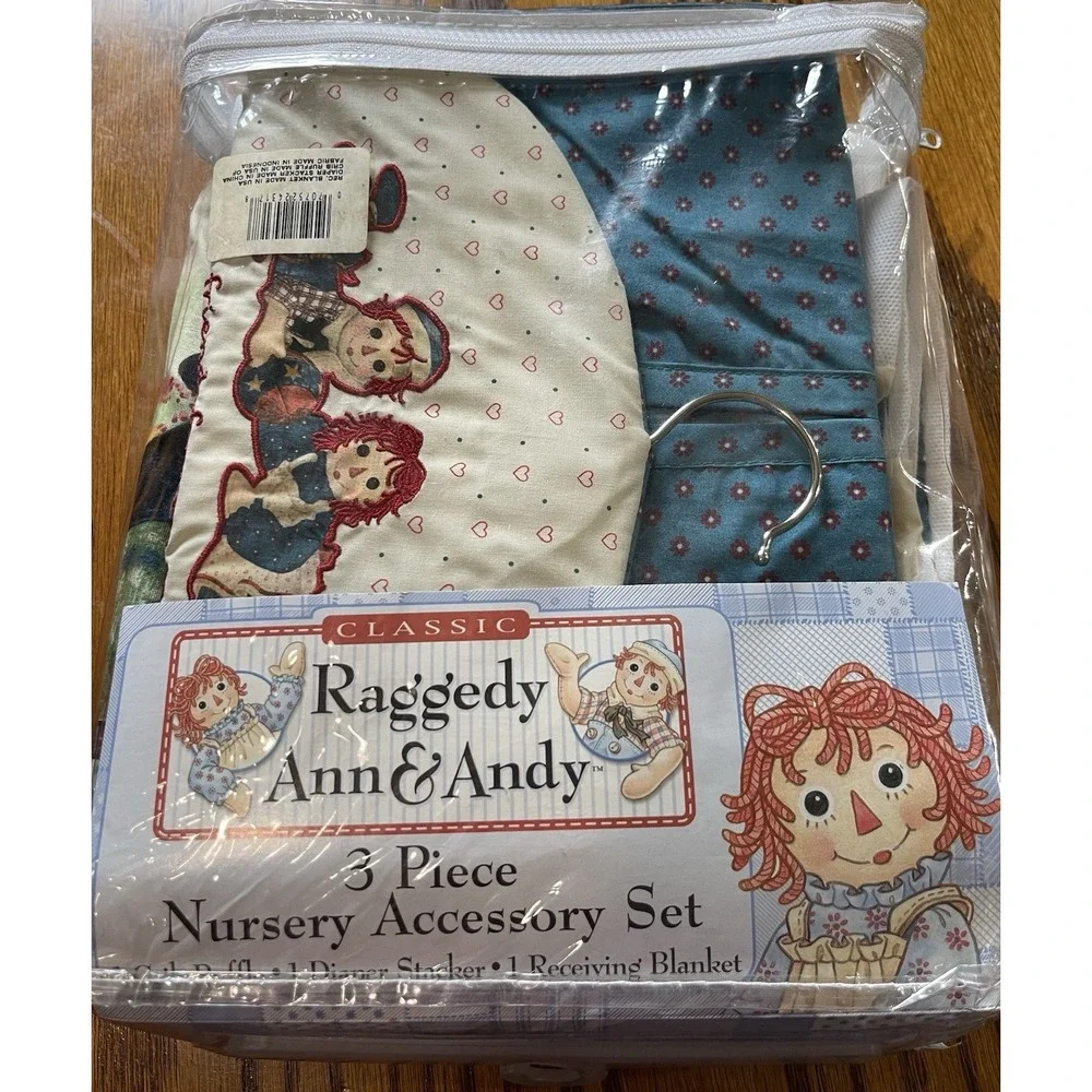 90s Vintage Classic Raggedy Ann and Andy Nursery Accessory Set Crib Diaper Stack